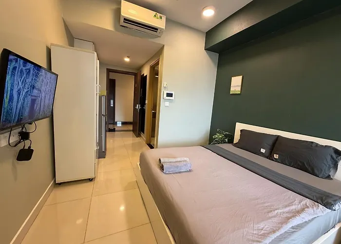 Saigon Home Apartment - Infinity Pool